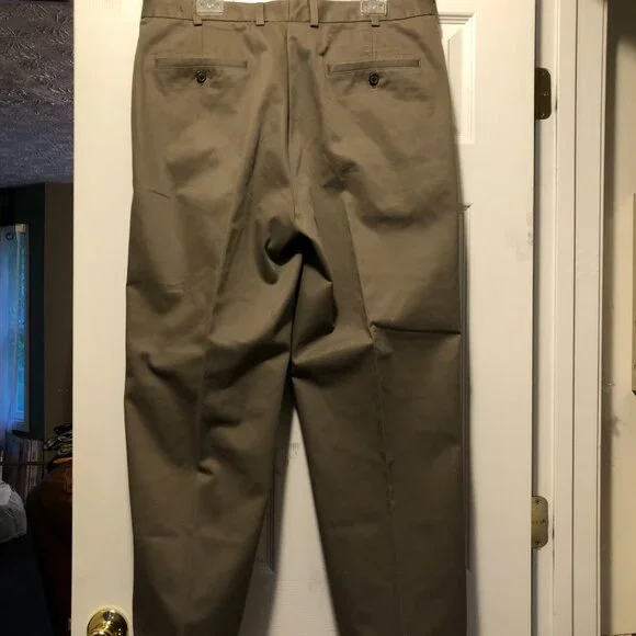 Brooks brothers men's green 100%cotton Chino casual pants size: 38/30